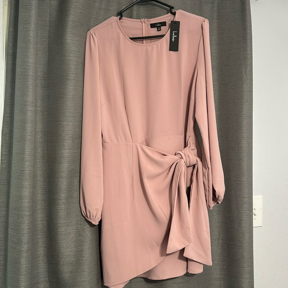 New with Tags LuLus dress. In perfect condition just did not fit me.